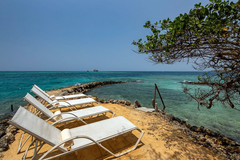 Car007 - Majestic villa in Islas del Rosario