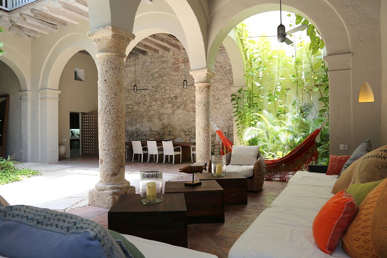 Car008 - Villa de lujo de estilo clásico en Cartagena