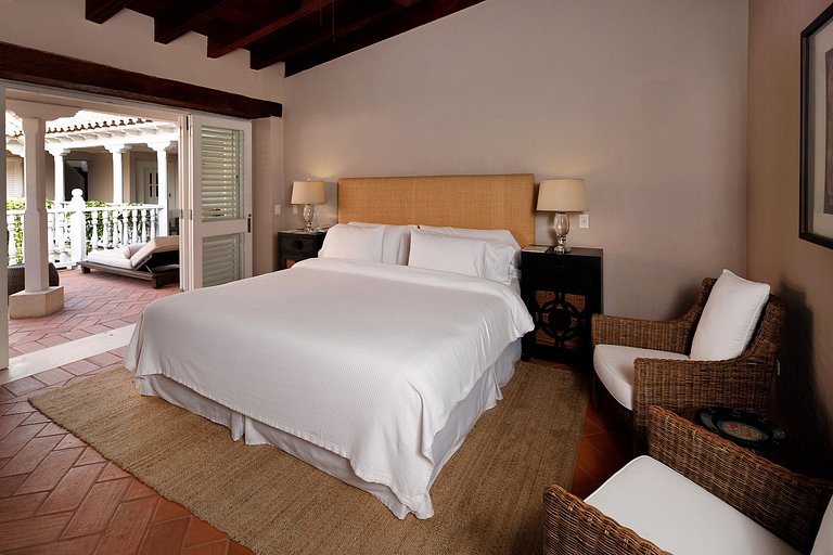 Car024 - Luxuosa villa de 6 quartos com piscina em Cartagena