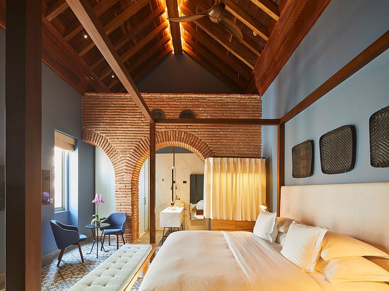 Car047 - Lujosa villa con vista a la ciudad histórica