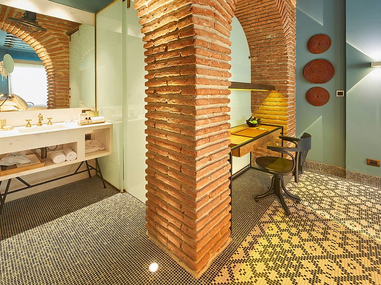 Car047 - Lujosa villa con vista a la ciudad histórica