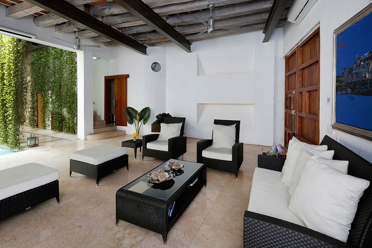 Car010 - Casa con piscina en Cartagena