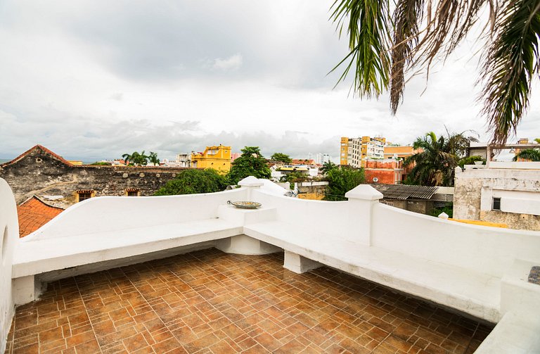 Car061 - Hermosa villa clásica modernizada en Cartagena