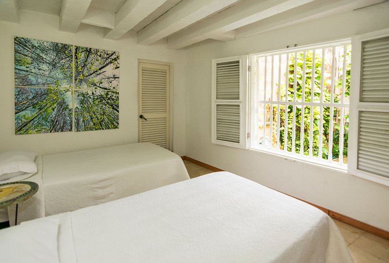 Car061 - Linda villa clássica modernizada em Cartagena