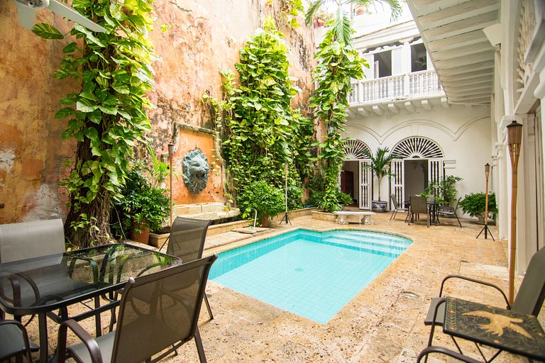 Car061 - Belle villa classique modernisée à Carthagène