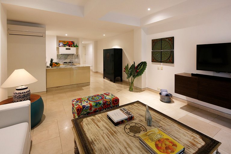 Car075 - Charming one bedroom apartment with rooftop pool