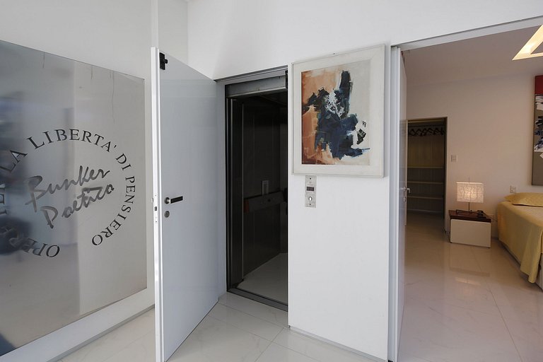 Bah450 - Luxurious mansion near the beach in Camaçari