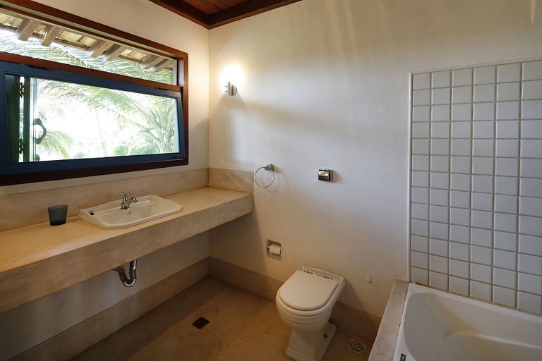 Bah165 - 6 bedroom beach house in Itacaré