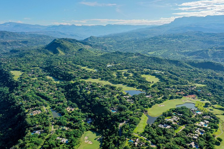 Anapoima, 5 bedrooms, mansion, golf club.