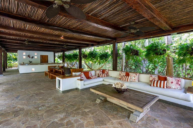 Car029 - Villa with oceanfront pool in Barú