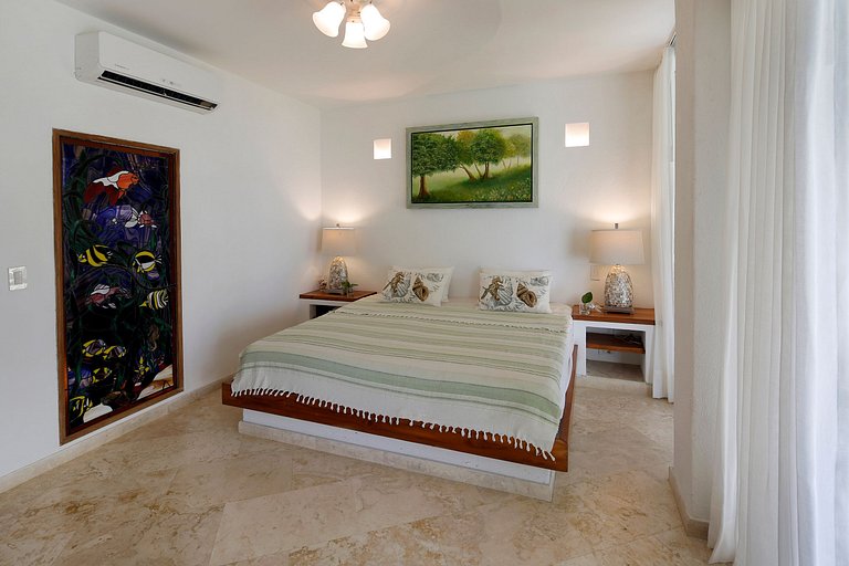 Car029 - Villa with oceanfront pool in Barú