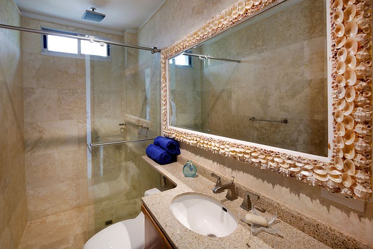Car029 - Villa with oceanfront pool in Barú