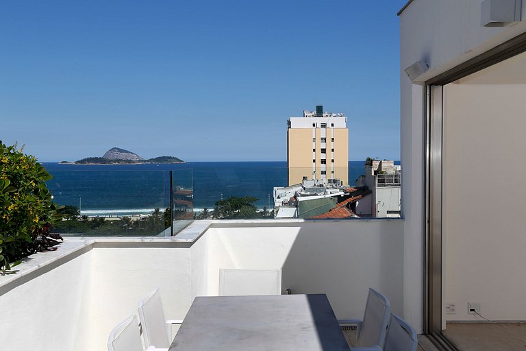 Rio099 - Splendid 3 bedroom penthouse in Ipanema