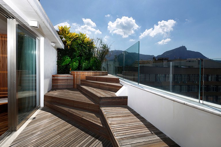 Rio099 - Linda cobertura de 3 quartos em Ipanema