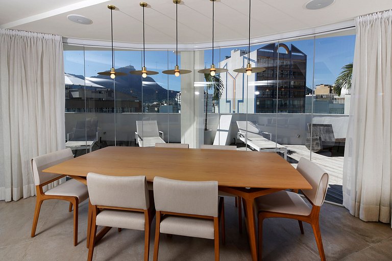 Rio099 - Linda cobertura de 3 quartos em Ipanema