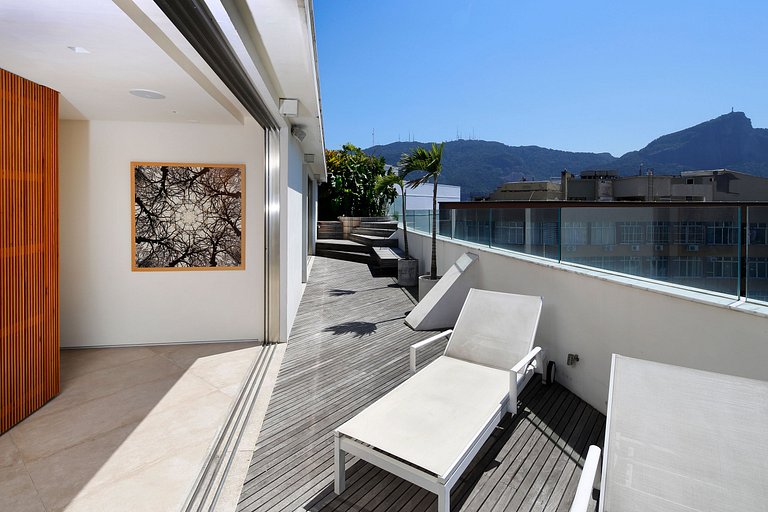 Rio099 - Linda cobertura de 3 quartos em Ipanema