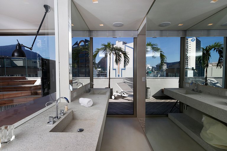 Rio099 - Linda cobertura de 3 quartos em Ipanema