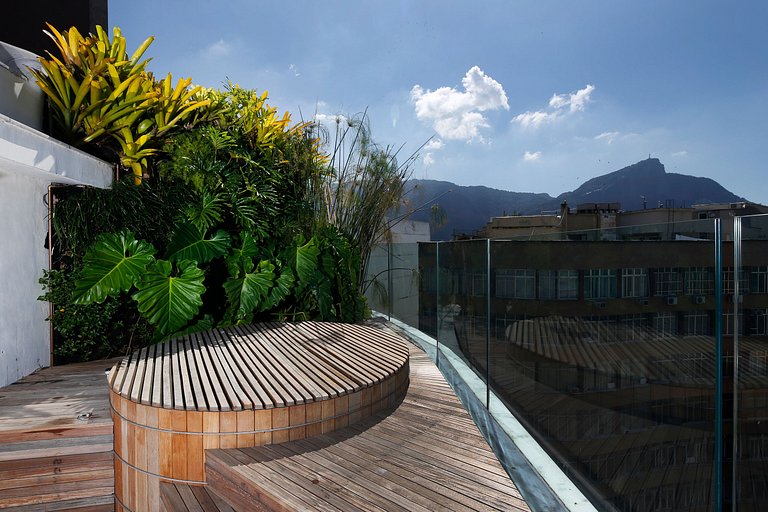 Rio099 - Splendid 3 bedroom penthouse in Ipanema