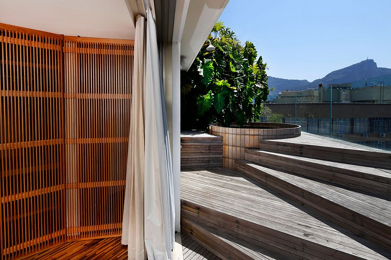 Rio099 - Splendid 3 bedroom penthouse in Ipanema