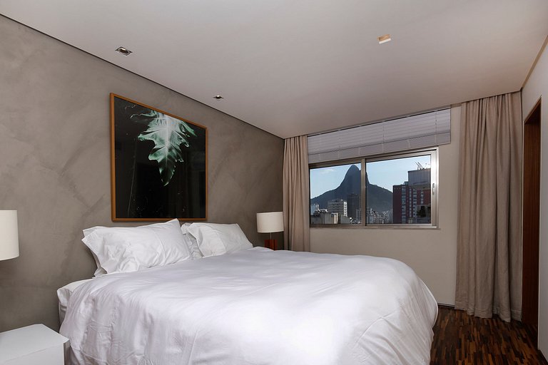 Rio099 - Linda cobertura de 3 quartos em Ipanema