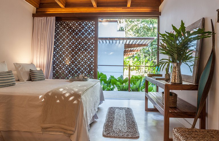 Bah029 - Modern and spacious villa near the Quadrado