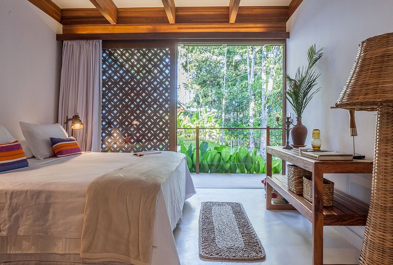 Bah029 - Modern and spacious villa near the Quadrado