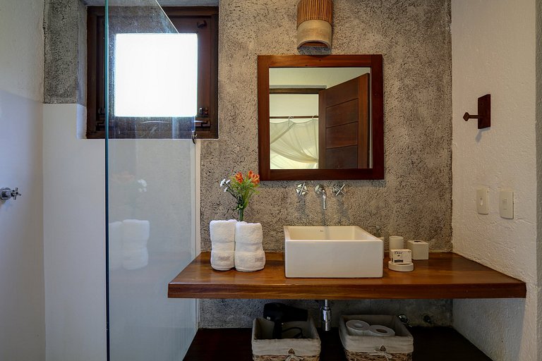 Mansion, vacation, 6 suites, golf, sea, nature, Trancoso, Ba