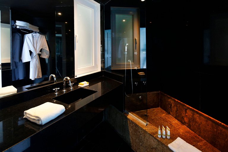 Rio295 - Exceptional 8-Suite Villa in Joá