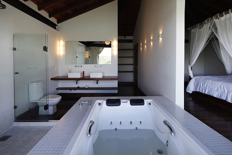 Buz003 - Casa con piscina y vistas al mar en Búzios