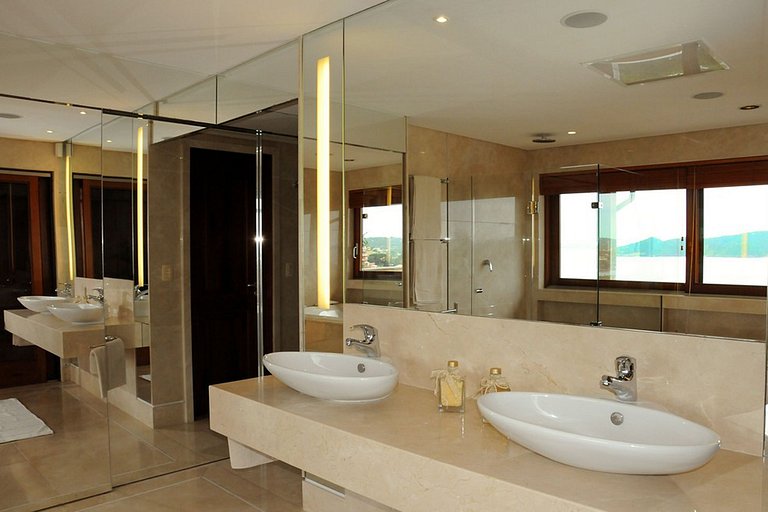 Maison de Prestige dans Buzios, Plage des Ossos , Ocean View