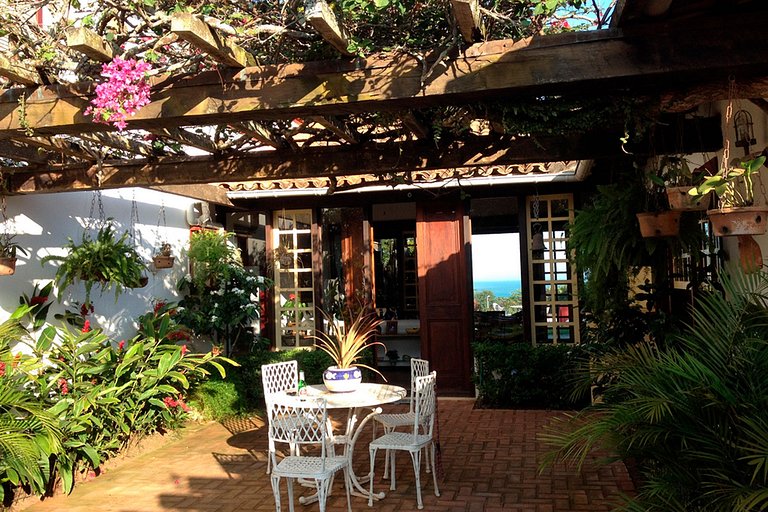 Buz041 - Linda casa con 7 cuartos y piscina en Búzios