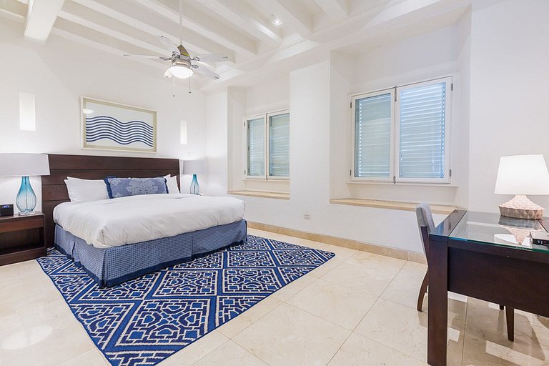 Car036 - Beautiful luxury villa with pool in Cartagena
