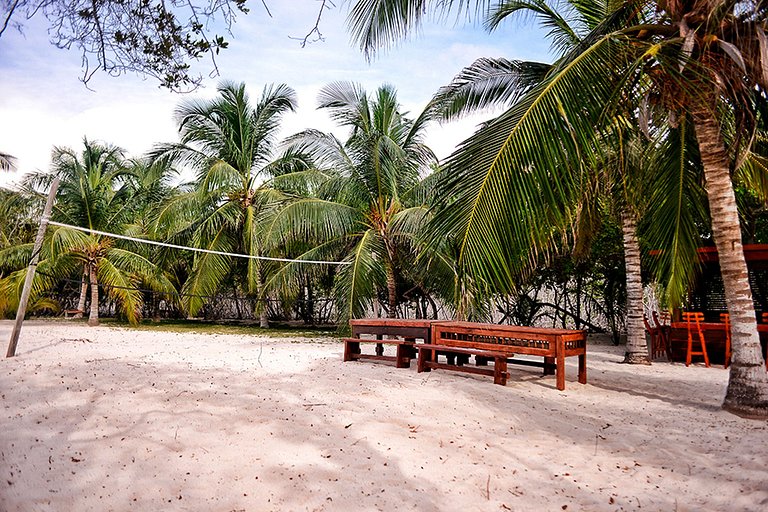 Car074 - Beautiful beachfront house with pool in Cartagena