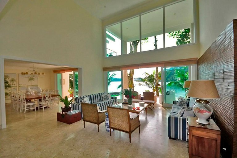 Ang046 - Magnifique villa en bord de mer à Angra dos Reis