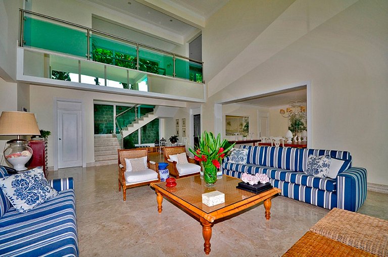 Ang046 - Magnifique villa en bord de mer à Angra dos Reis