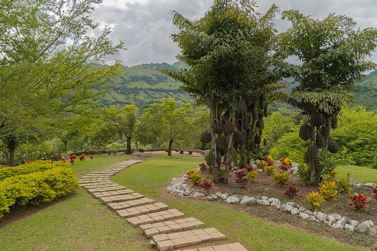 Med048 - Luxurious country villa near Medellin