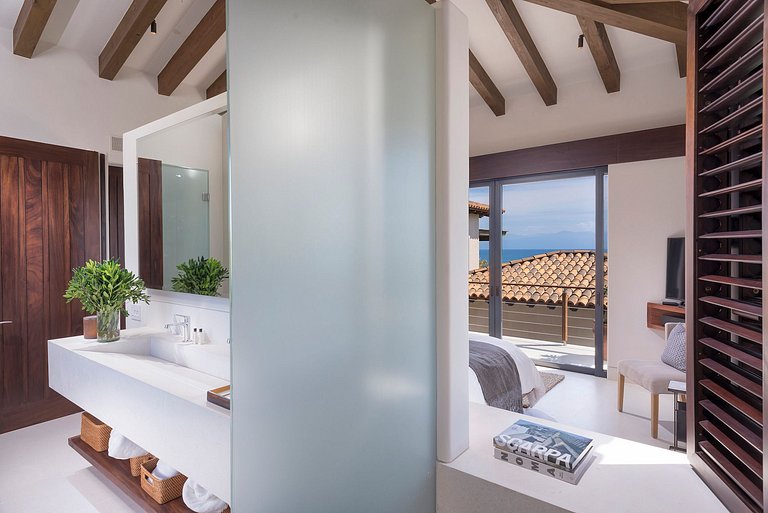 Ptm003 - Hermosa villa con piscina infinita y vista al mar