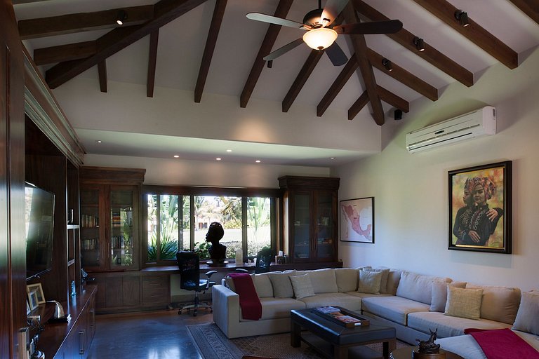 Ptm015 - Beautiful Villa with an Exquisite Mexican Touch