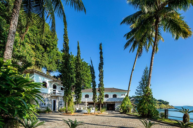 Ang060 - Villa de 8 suites frente mar em Angra dos Reis