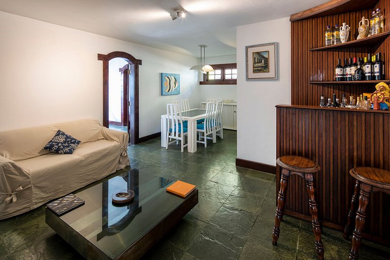 Ang060 - Beachfront villa with 8 suites in Angra dos Reis