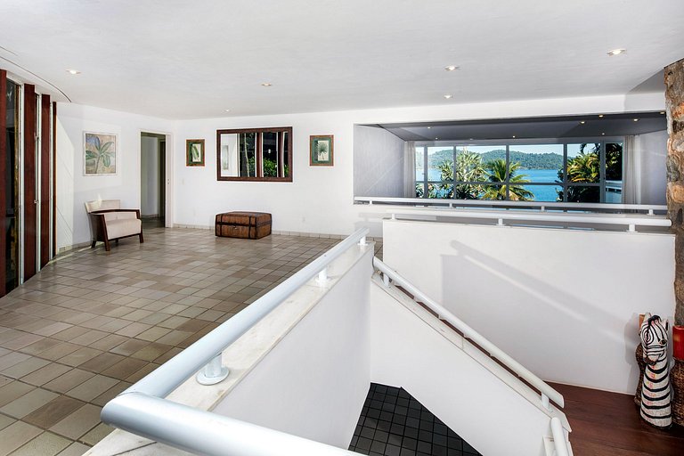 House, Angra dos Reis, 6 suites.