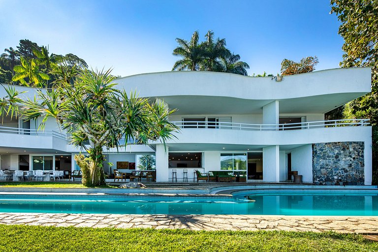 Maison, Angra dos Reis, sur le front de mer, 6 suites