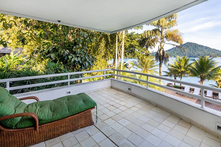 Maison, Angra dos Reis, sur le front de mer, 6 suites