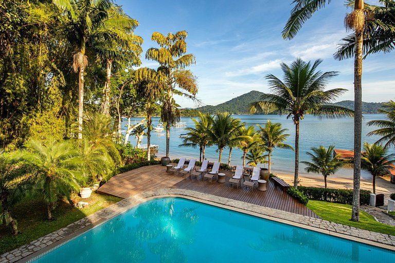 House, Angra dos Reis, 6 suites.