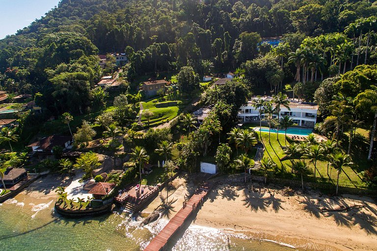 House, Angra dos Reis, 6 suites.