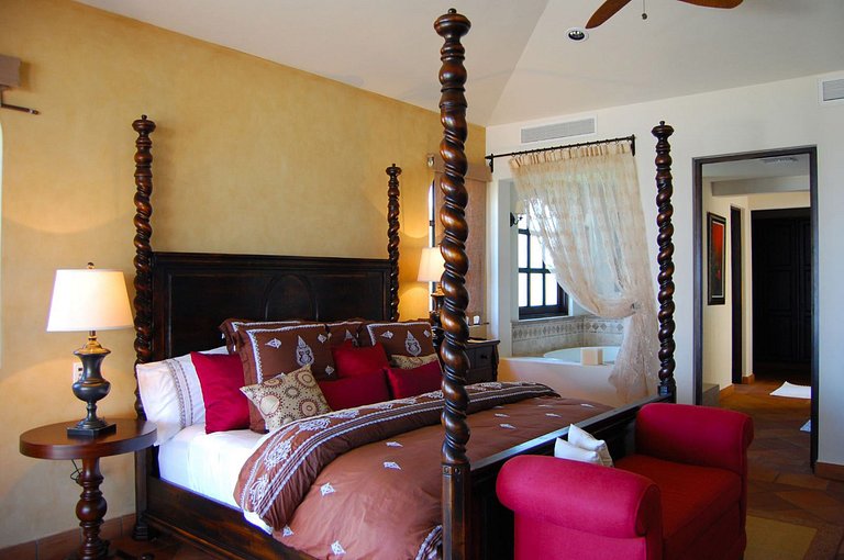 Cab025 - Splendid luxury sea front villa in Los Cabos