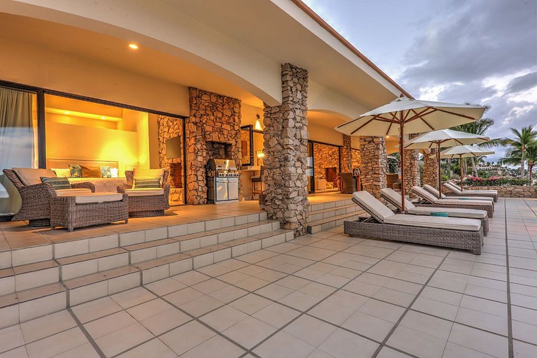 Cab026 - 5 bedroom villa with private beach in Los Cabos