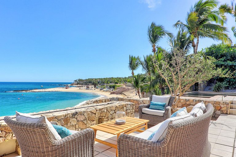Cab026 - 5 bedroom villa with private beach in Los Cabos