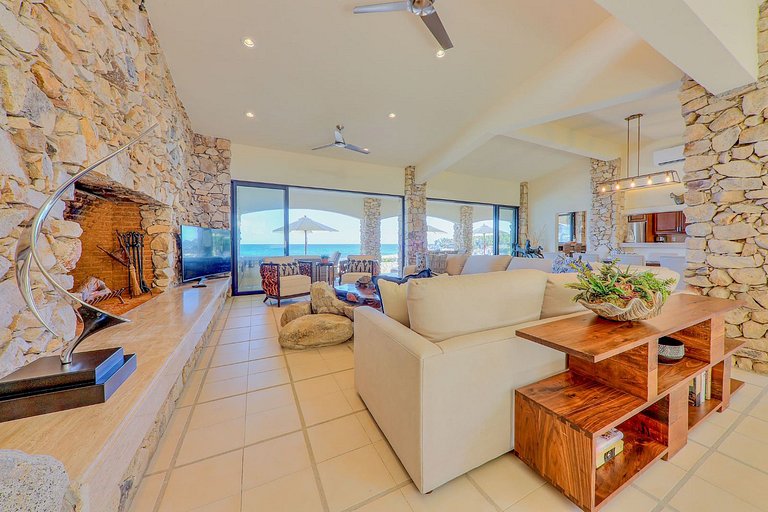 Cab026 - 5 bedroom villa with private beach in Los Cabos