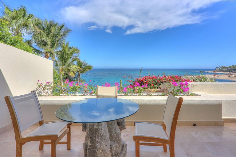 Cab026 - 5 bedroom villa with private beach in Los Cabos